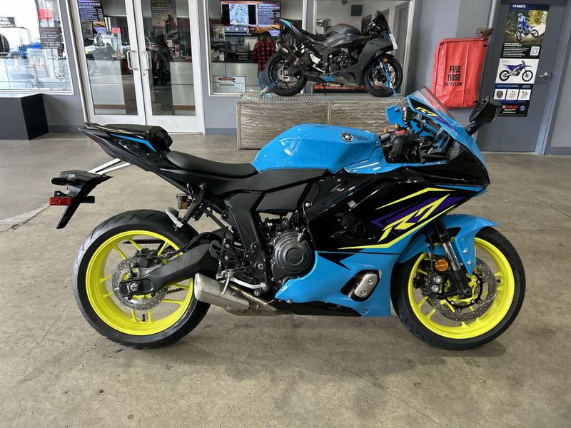 New 2026 Yamaha YZF-R7 Image 11