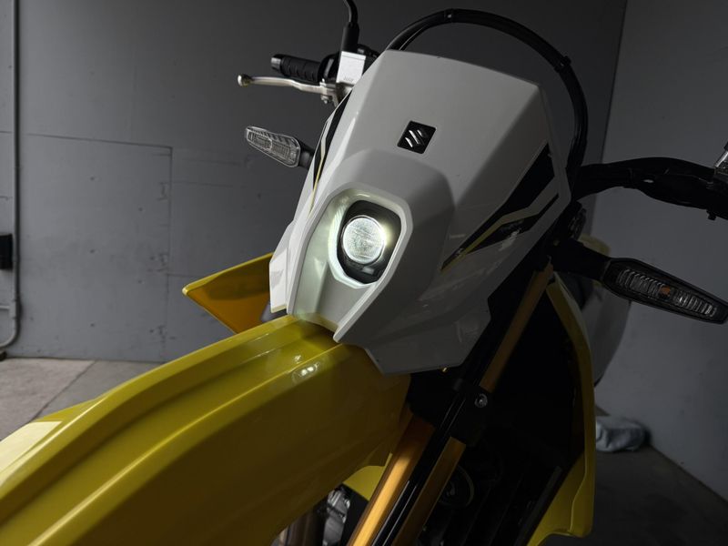 2025 Suzuki DR-Z4S Image 10