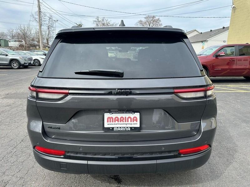 2025 Jeep Grand Cherokee Altitude X 4x4Image 9