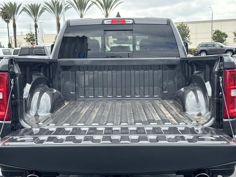 New 2026 RAM 1500 Big Horn Crew Cab 4x4 5'7' Box