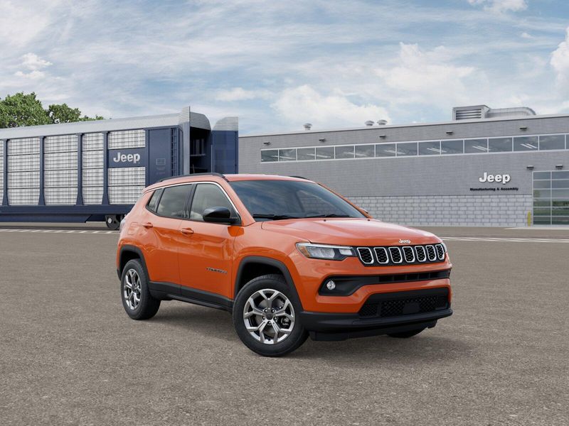 2026 Jeep Compass Latitude photo 3