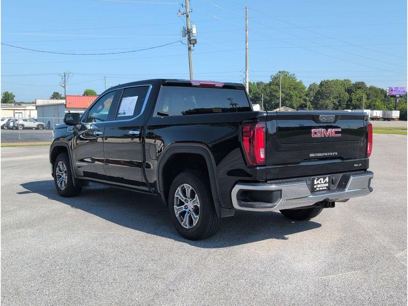Used 2025 GMC Sierra 1500 SLTImage 3