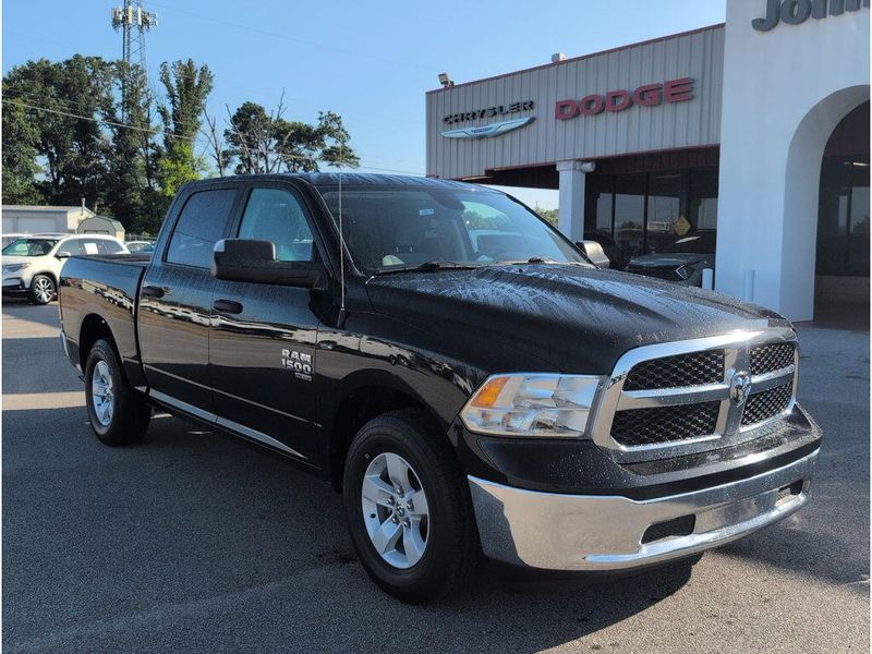 2023 RAM 1500 Classic SLTImage 7