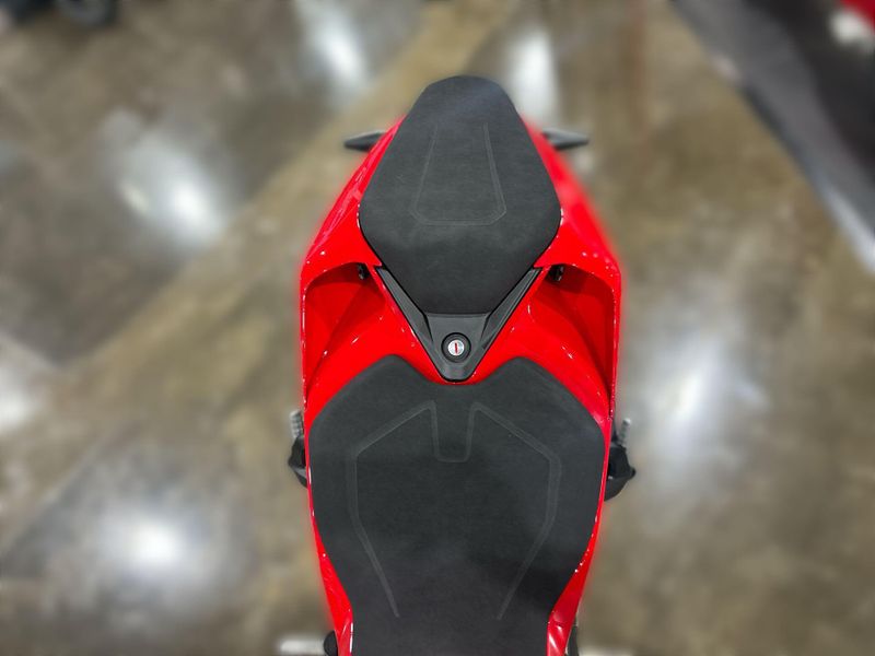 New 2026 Ducati PANIGALE V2 896 Image 18