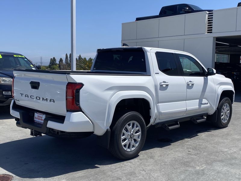 2025 Toyota Tacoma SR5Image 4