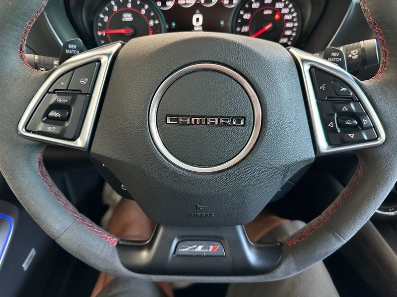 2018 Chevrolet Camaro ZL1Image 3