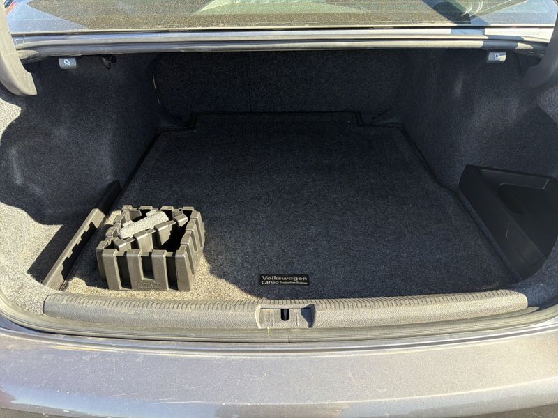 Used 2014 Volkswagen Passat TDI SE w/SunroofImage 12