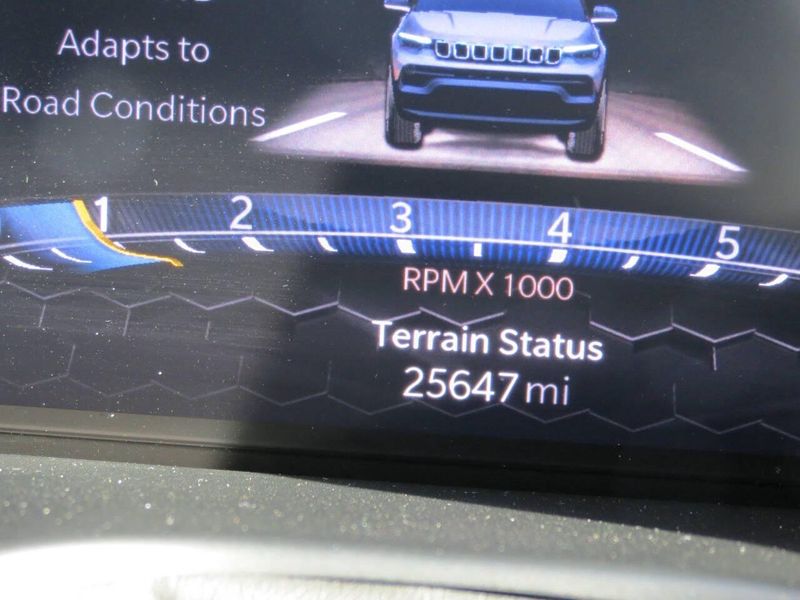 2023 Jeep Compass Limited 4x4 4dr SUVImage 14