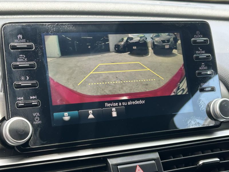 Used 2018 Honda Accord Sedan SportImage 19