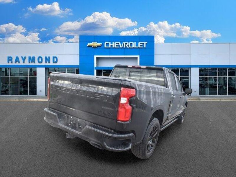 Used 2025 Chevrolet Silverado 1500 High CountryImage 3