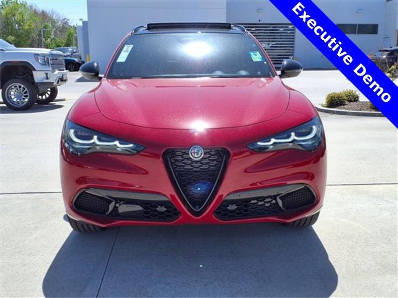 2025 Alfa Romeo Stelvio AwdImage 5