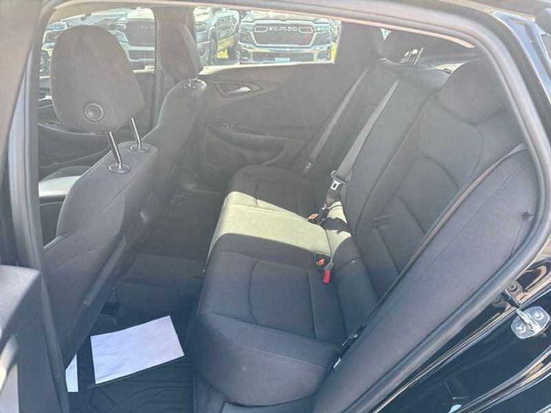 2022 Chevrolet Malibu LS