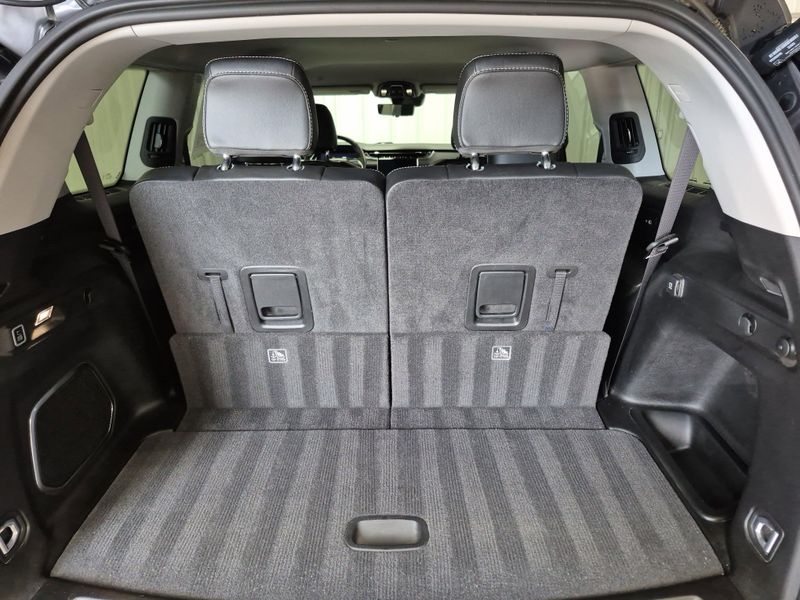 Used 2022 Jeep Grand Cherokee L LimitedImage 16