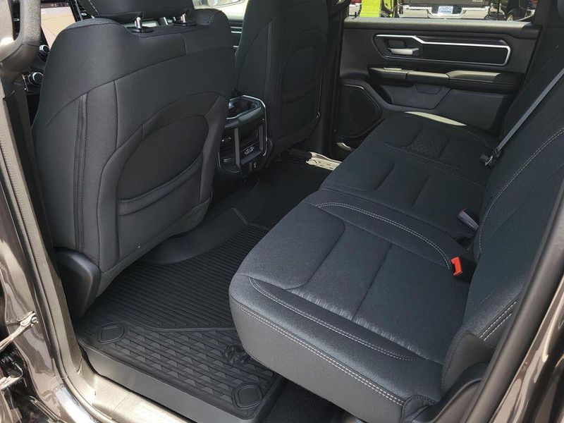 2025 RAM 1500 Lone Star Crew Cab 4x4 5