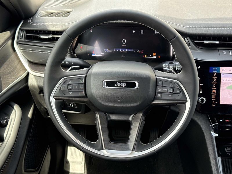 New 2026 Jeep Grand Cherokee Laredo Altitude 4x4