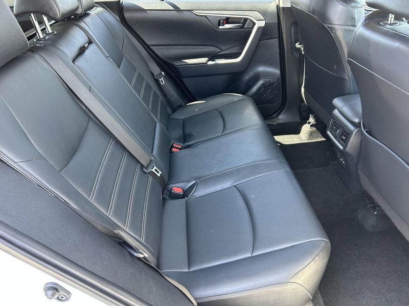 2022 Toyota RAV4 XLE PremiumImage 14