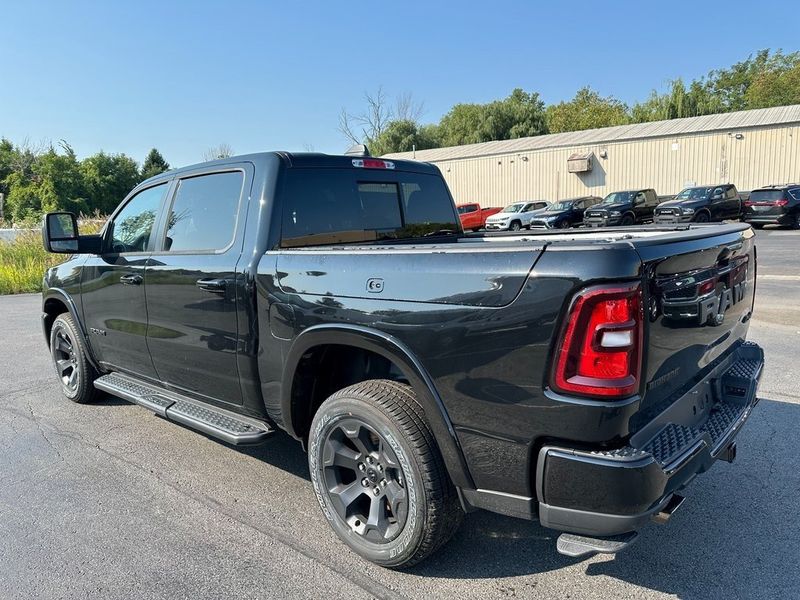 2025 RAM 1500 Big Horn Crew Cab 4x4 5