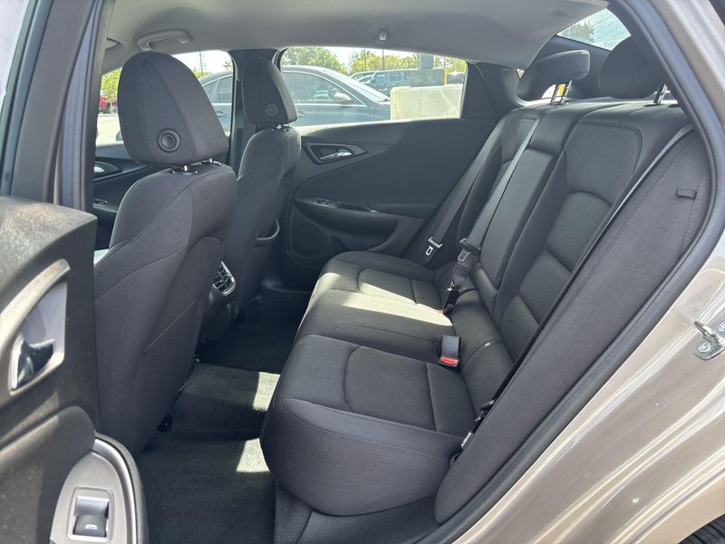 Used 2023 Chevrolet Malibu LTImage 29