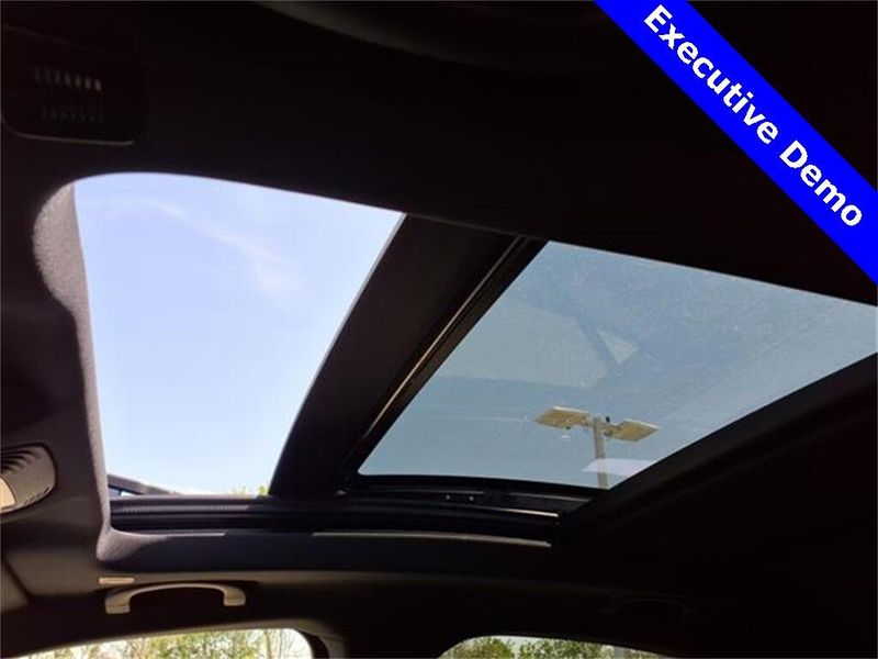 New 2025 Alfa Romeo Stelvio AwdImage 15