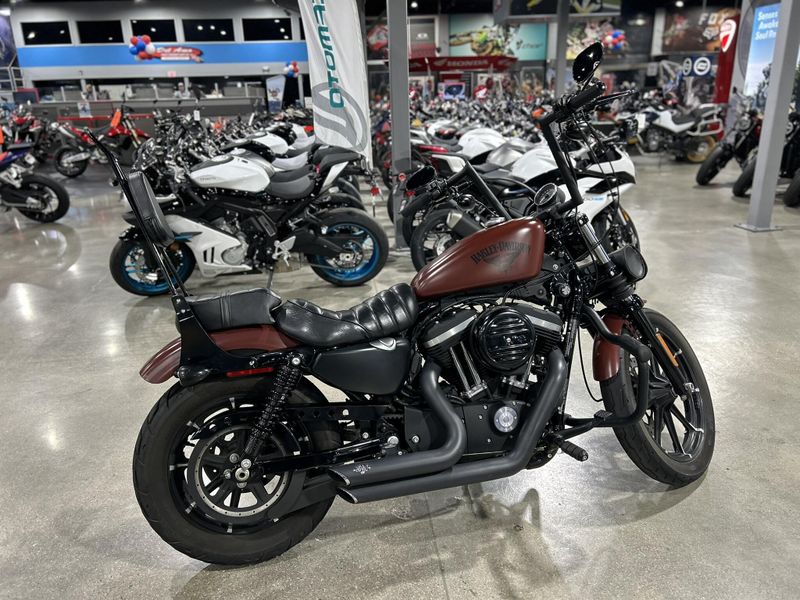 Used 2017 Harley-Davidson SPORTSTER IRON 883 Image 5