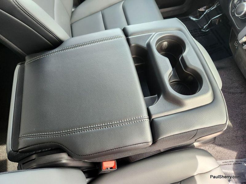 New 2026 RAM 1500 Tradesman Crew Cab 4x4 5'7' Box