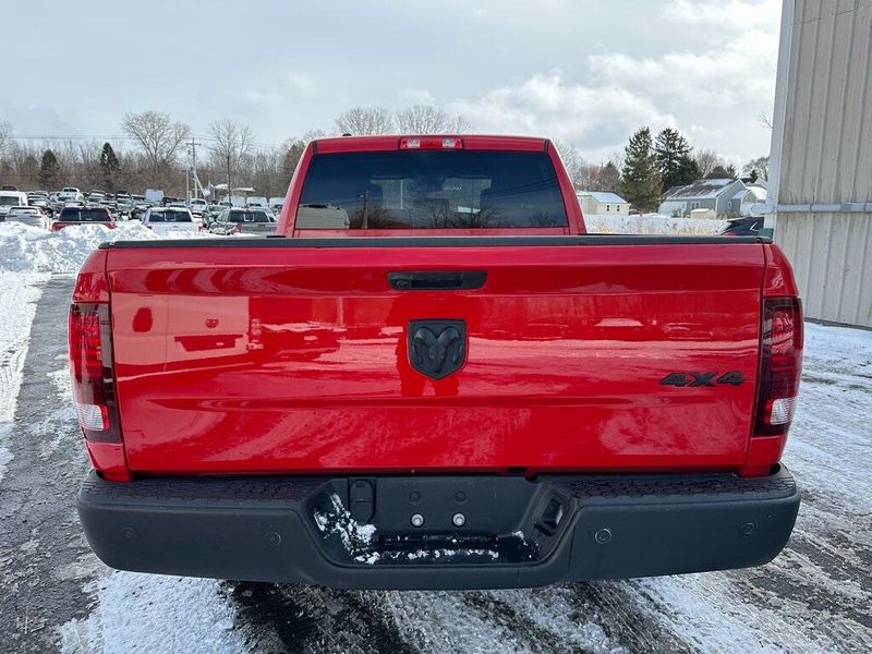 2021 RAM 1500 Classic WarlockImage 12