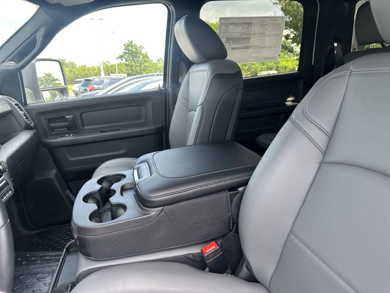 2025 RAM 4500 Tradesman Chassis Crew Cab 4x4 60