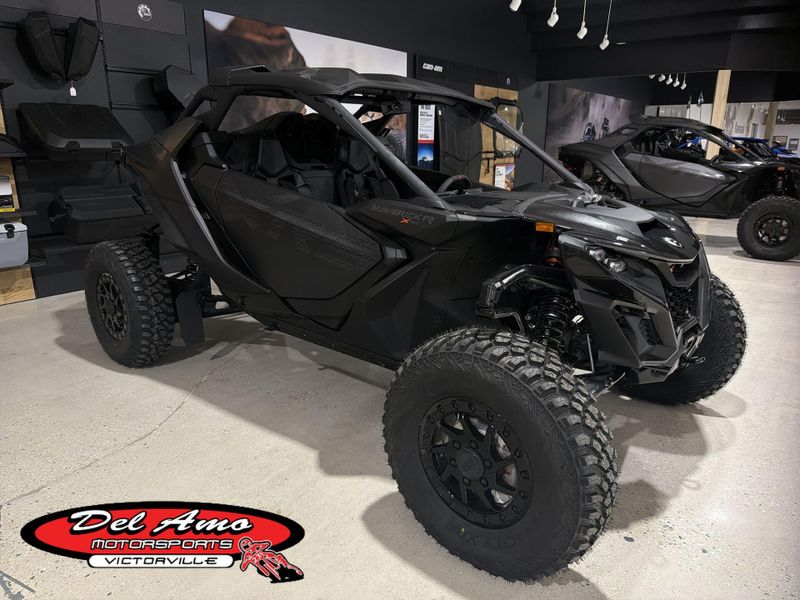 New 2026 Can-Am MAVERICK R X RS 999T DCT Image 1