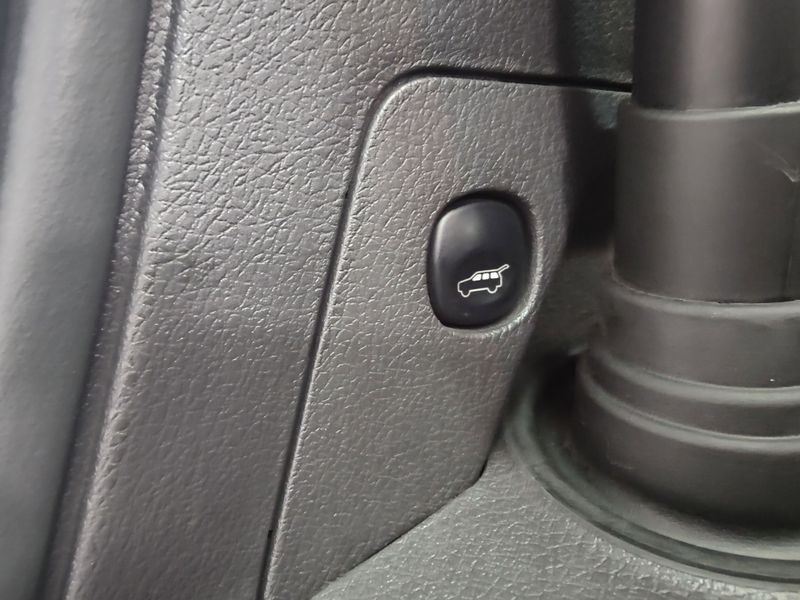 2015 Ford Flex SEL AWD w/Vista Roof & NavigationImage 18