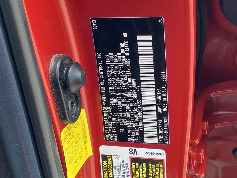 2013 Toyota Venza LEImage 31