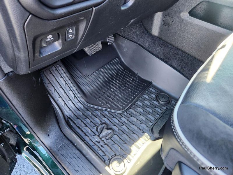 New 2026 RAM 1500 Laramie Crew Cab 4x4 5'7' Box