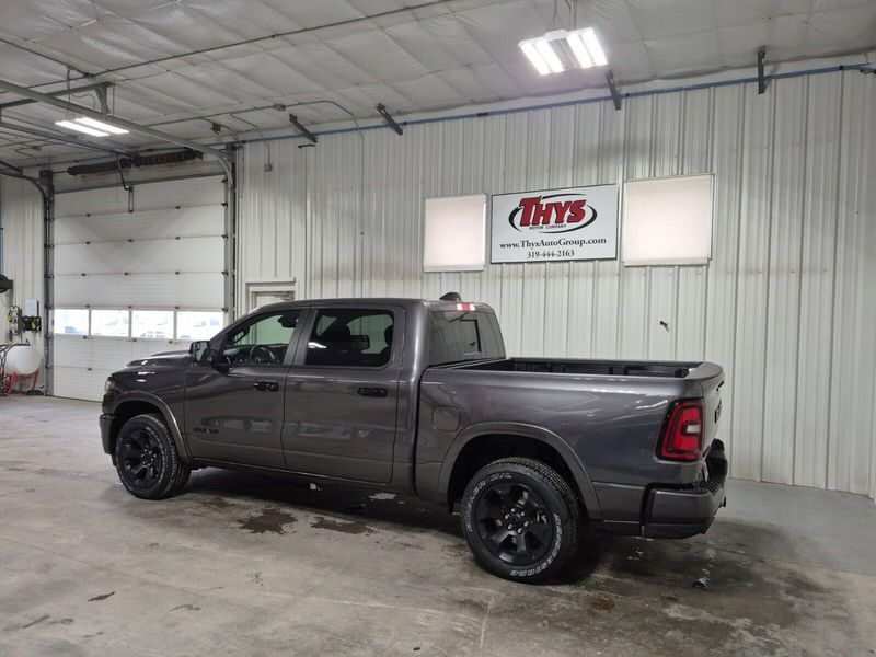 2025 RAM 1500 Big Horn Crew Cab 4x4 5