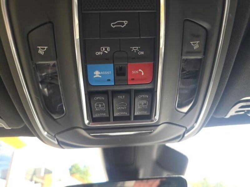 2022 Jeep Wagoneer Series I photo 25