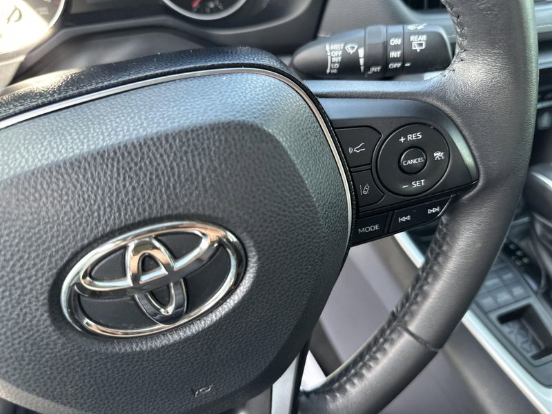 Used 2020 Toyota RAV4 XLE PremiumImage 21