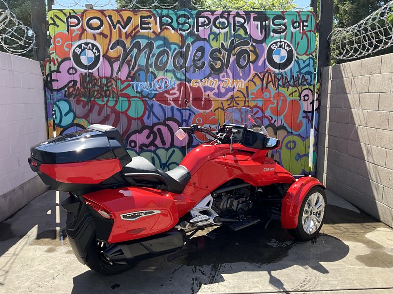New 2025 Can-Am SPYDER F3 LIMITED Image 5