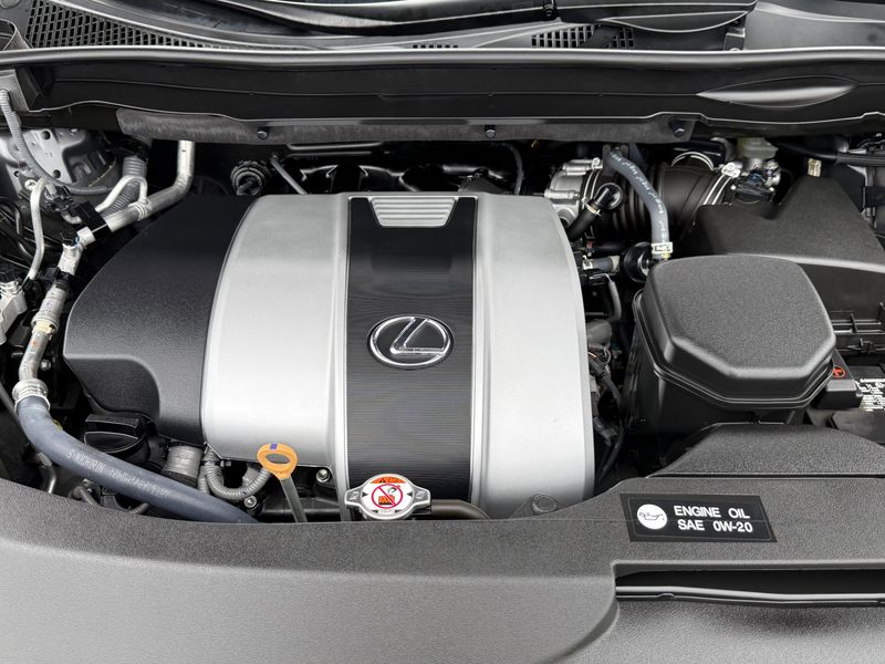 2022 Lexus RX 350Image 32