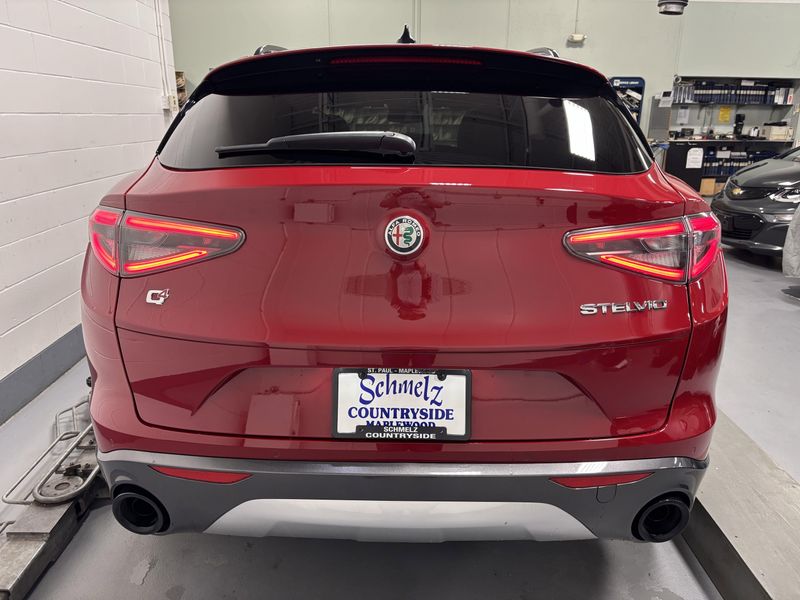 2024 Alfa Romeo Stelvio Ti AWD w/Activ AsstImage 30