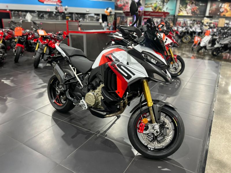New 2025 Ducati MULTISTRADA V4 RS Image 14