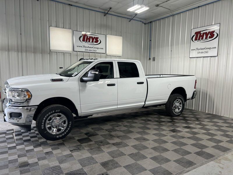 2024 RAM 2500 Tradesman Crew Cab 4x4 8