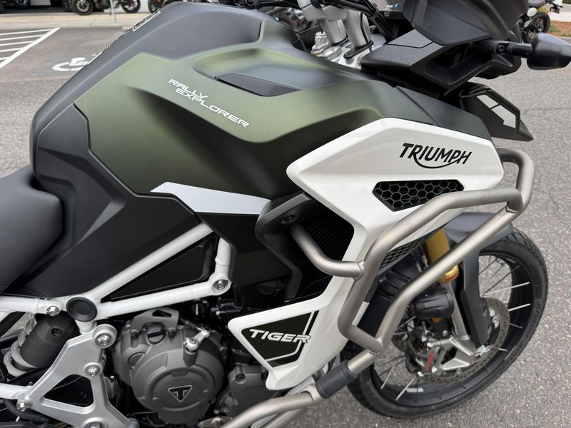 2025 Triumph Tiger 1200 Rally Explorer - MATTE KHAKI