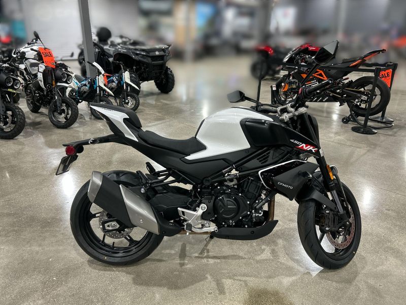 2025 CFMOTO 450NK Image 10