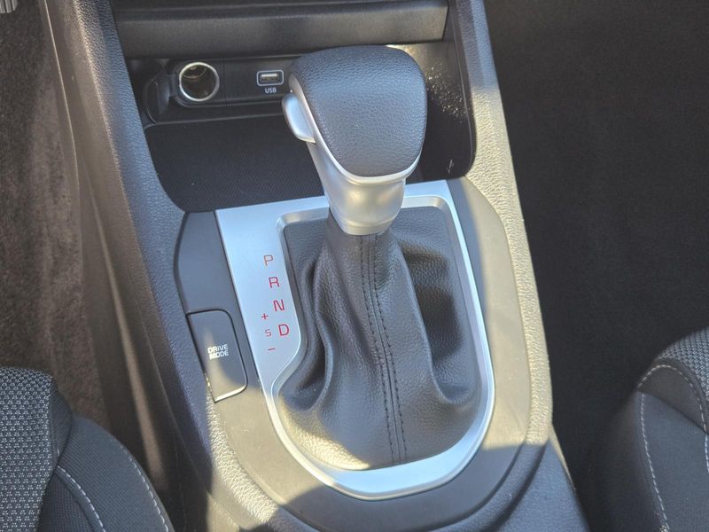 Used 2024 Kia Forte LXS IVT
