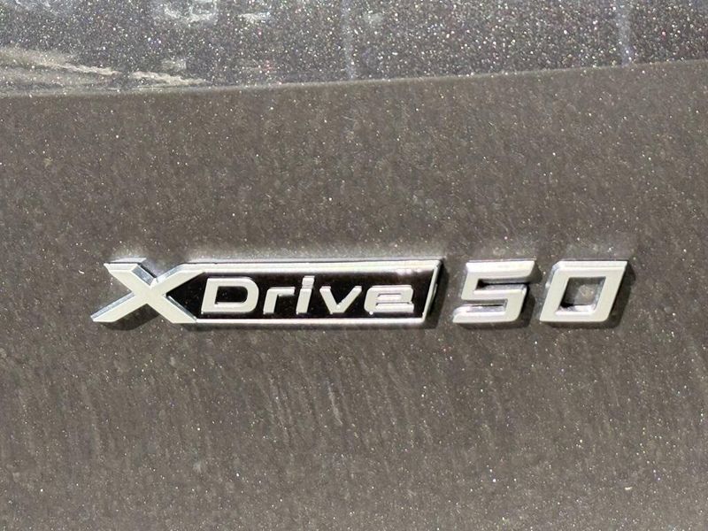2025 BMW iX xDrive50Image 13