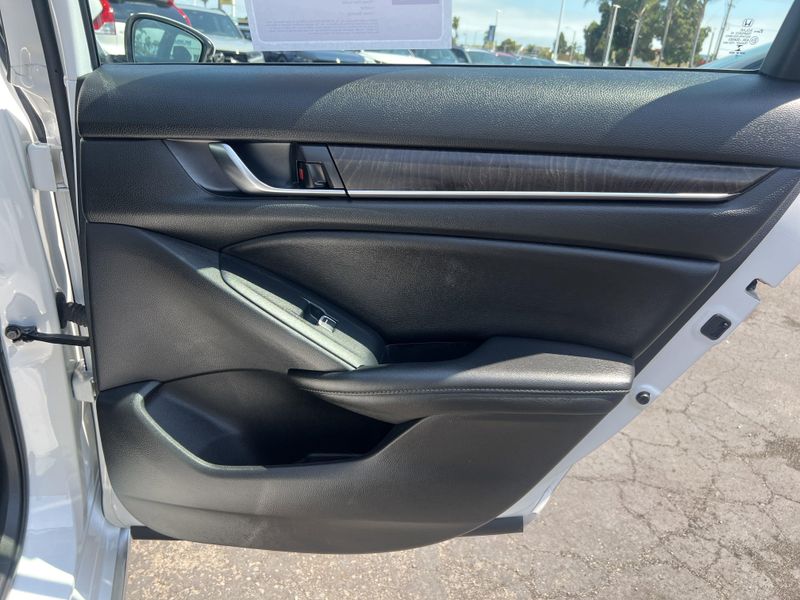 Used 2022 Honda Accord Hybrid EX-LImage 25