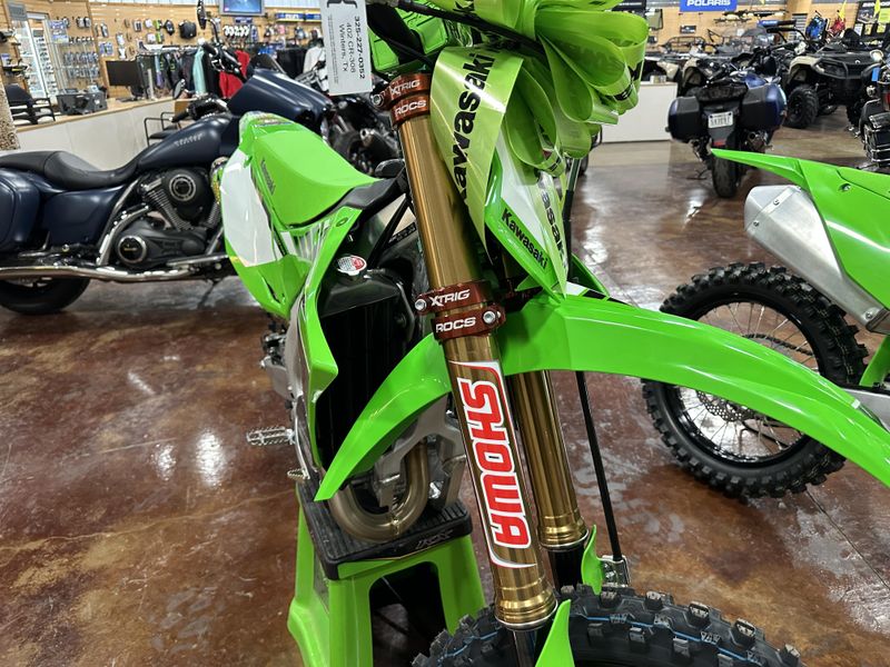 2025 Kawasaki KX450SR LIME GREEN Image 10