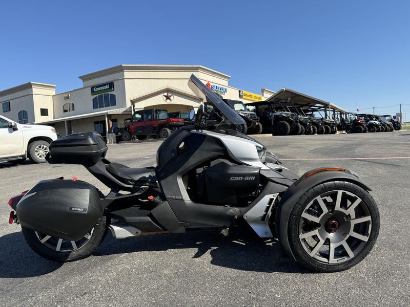 2020 Can-Am RYKER RALLY 900 ACE BLACK SILVERImage 9