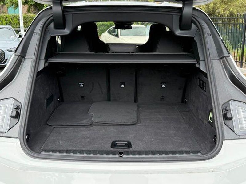 Used 2026 BMW iX xDrive60Image 16