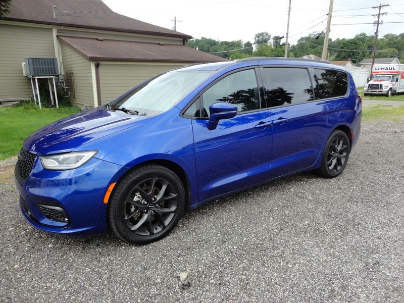 2021 Chrysler Pacifica Image 6