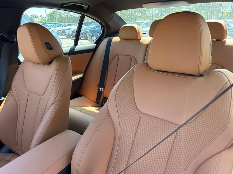 New 2026 BMW 3 Series 330iImage 19