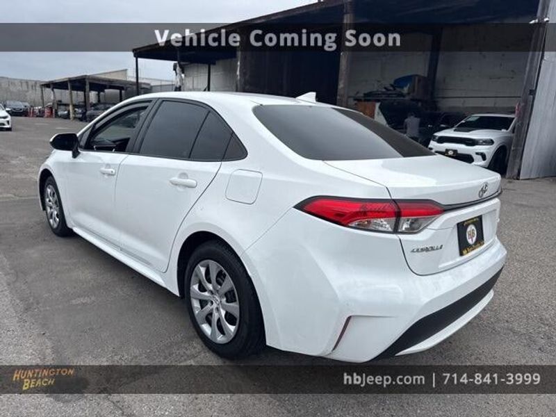 2021 Toyota Corolla LEImage 7